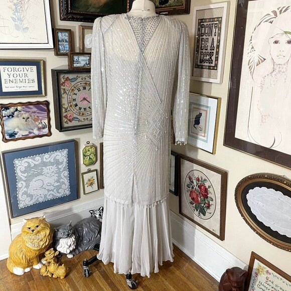 90s Vintage Oleg Cassini Long Sleeve Sequin and Bead Covered Silk Gown Size 14 - Picture 4 of 11